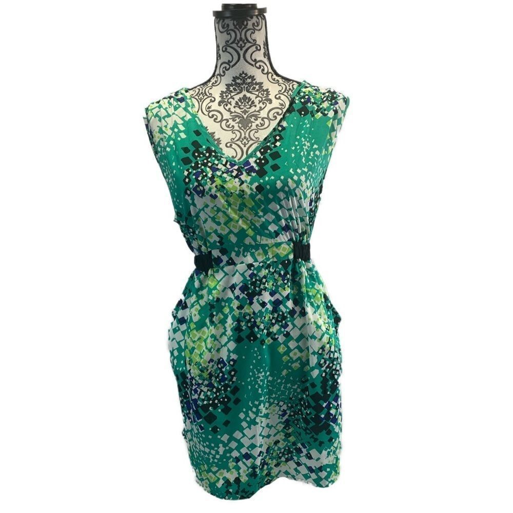 Maternity lightweight stretchy dress w/pocket - Picture 2 of 10